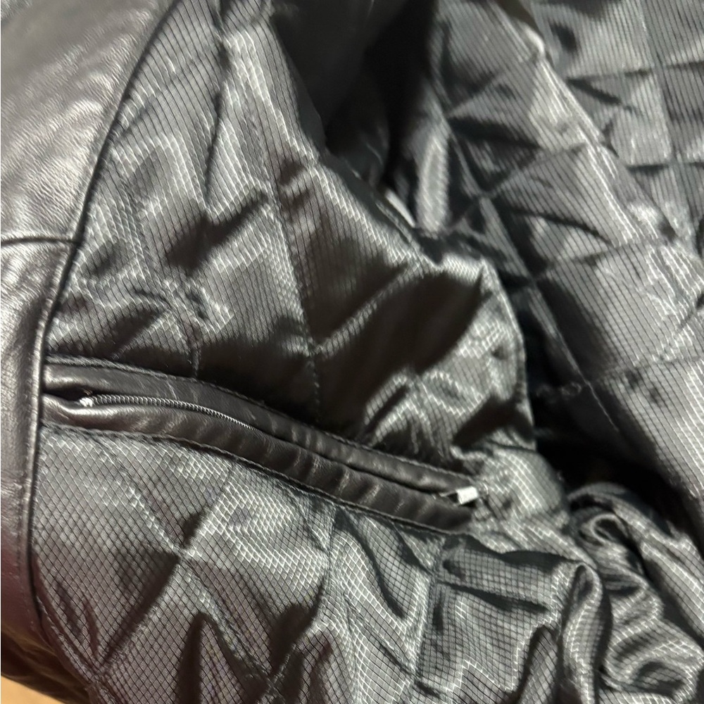 Men's Black Leather Jacket - Picture 13 of 16